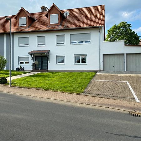 Schoene Ferien- Monteurswohnung - Ruhig Und Malerisch Gelegen Hofgeismar Buitenkant foto